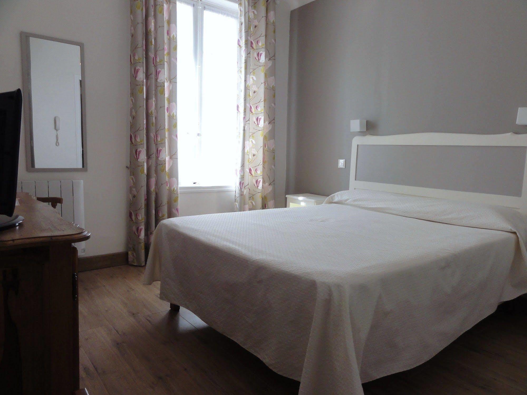 Les Echevins Hotel Tarascon Exterior photo